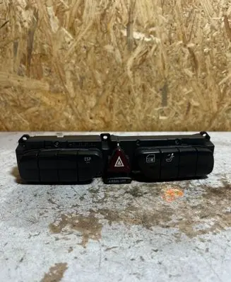Mercedes-Benz C W203 Hazard light switch 2038203710 3306010100 990294001