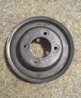 BMW 3 E36 Water pump pulley 1722567