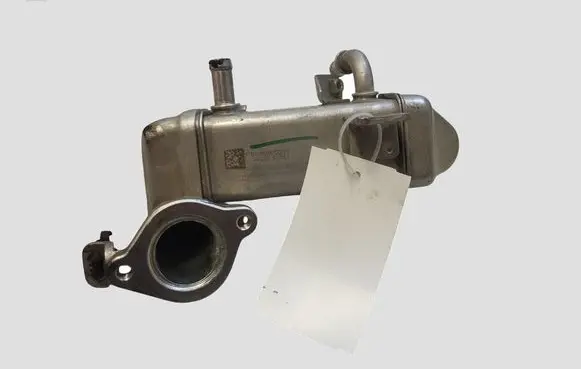 Nissan Qashqai EGR valve cooler 147350678R