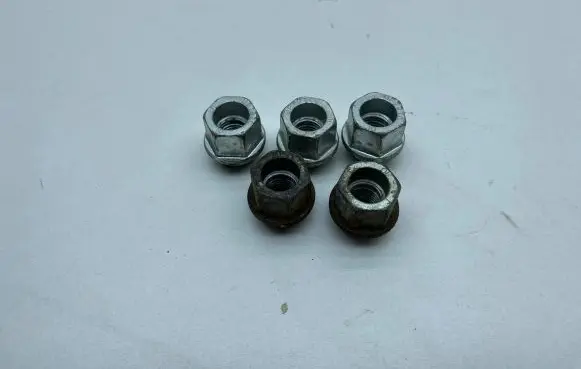 Opel Zafira C Nuts/bolts 
