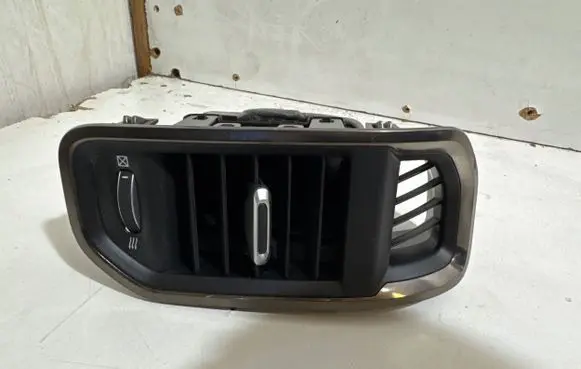 Ram 1500 Dashboard side air vent grill/cover trim 6BK672X7AD 76669F0777
