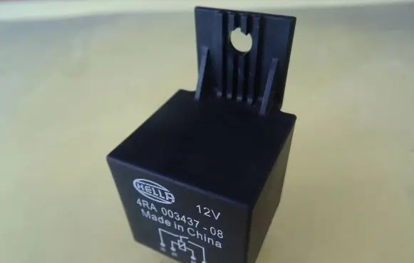 Mercedes-Benz E W211 Other relay 4RA003437-08 4RA00343708