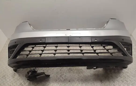 Renault Trafic III (X82) Front bumper 620226941R X82PH26 084659