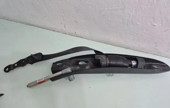 Volvo XC90 Front seatbelt 30738527