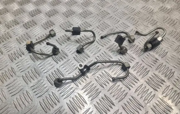 Skoda Octavia Mk2 (1Z) Fuel injector supply line/pipe 
