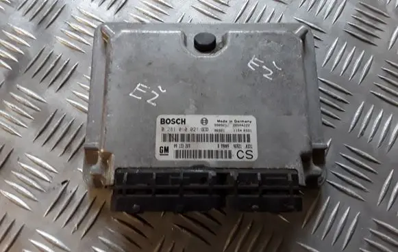 Opel Zafira A Engine control unit/module 0281010021