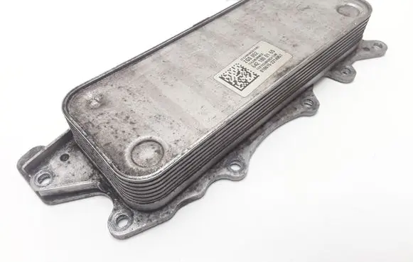 Mercedes-Benz GLE (W166 - C292) Engine oil radiator A6421800165