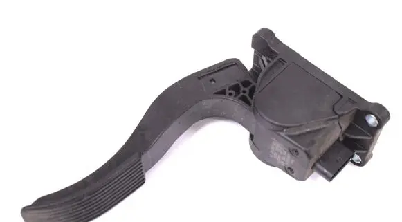 Mercedes-Benz Sprinter W906 Accelerator throttle pedal A9063000304