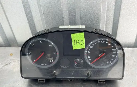 Speedometer (instrument cluster)