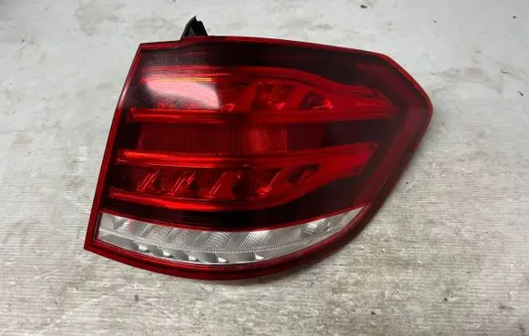 Mercedes-Benz E W212 Rear/tail lights A2129061803