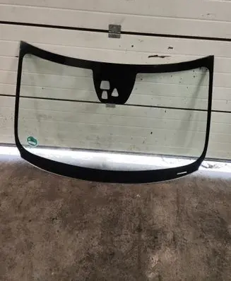 Volvo V60 Front windscreen/windshield window 43R001574