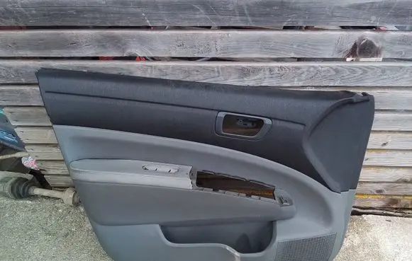 Toyota Prius (XW20) Front door card panel trim 761627700