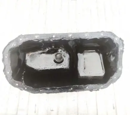 Volkswagen Polo III 6N 6N2 6NF Oil sump