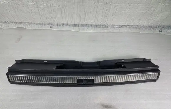 Skoda Superb B8 (3V) Trunk/boot sill cover protection 3V9863459