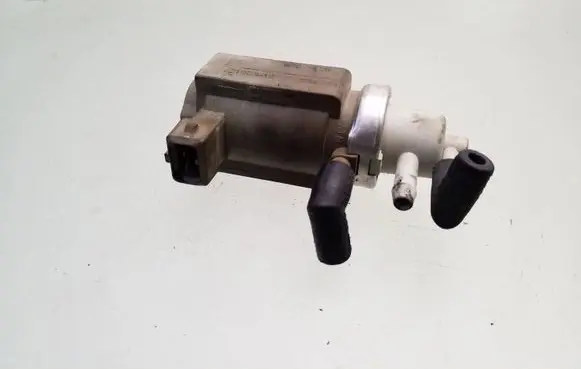 Audi A6 S6 C5 4B Turbo solenoid valve 72190349