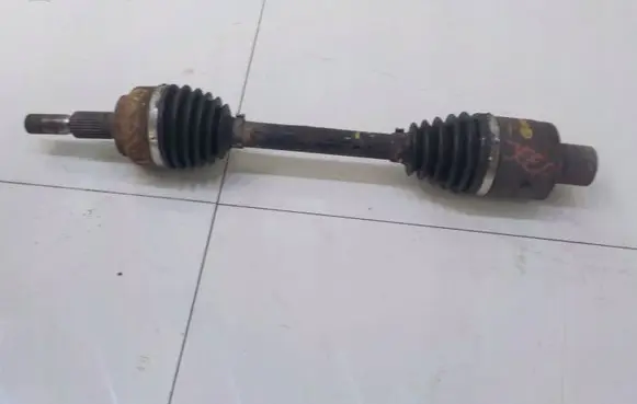 Jeep Grand Cherokee (WK) Front driveshaft
