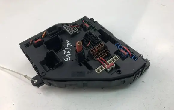 BMW 5 E60 E61 Fuse box set 9264923
