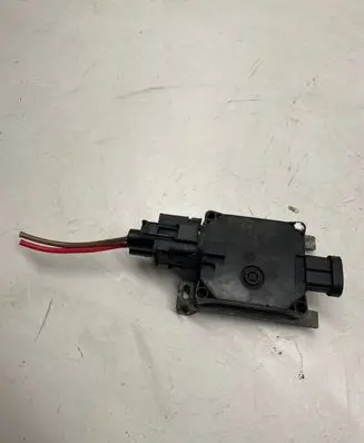BMW 1 F20 F21 Coolant fan relay 940011402