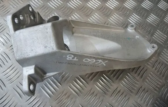 Volvo XC60 Engine mounting bracket 32202602