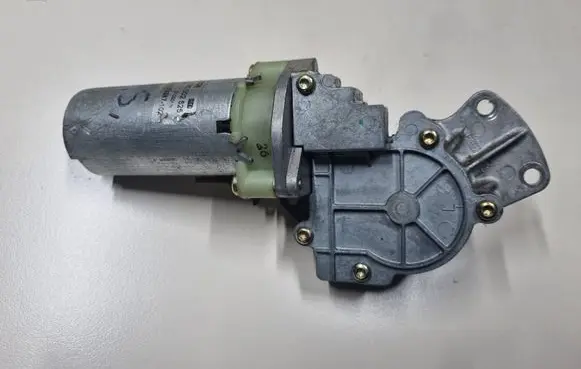 Audi A6 S6 C5 4B Seat adjustment motor 0130002525 193387102