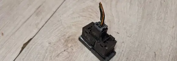 Ford Fiesta Windscreen/window heater switch 6s6t18c621bc
