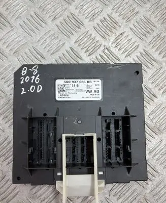 Volkswagen PASSAT B8 Comfort/convenience module 5Q0937086BB