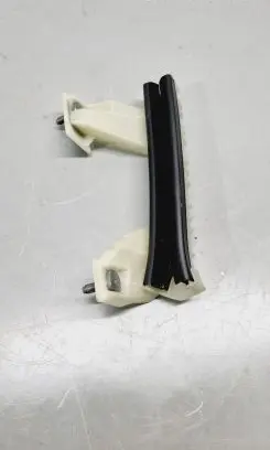 Opel Mokka B Rear door windshield rail 9825959980