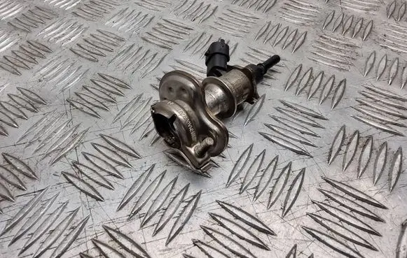 Ford Focus AdBlue injector KV615J281AB 506DZL7J