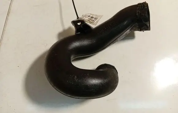 Toyota Avensis T270 Air intake hose/pipe 177520R010