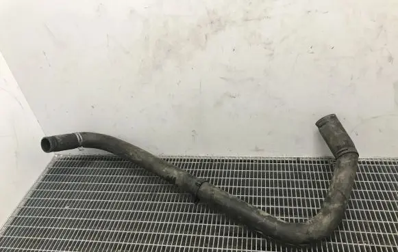 Dodge RAM 1500 DS Engine coolant pipe/hose 55056772AB