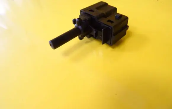 Ford Ka Brake pedal sensor switch 95FB7C534AA