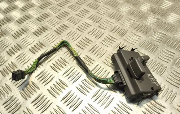 Chrysler Pacifica Seat control switch 1AK87TRMAB