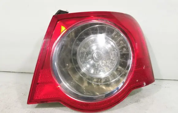 Volkswagen PASSAT B6 Rear/tail lights