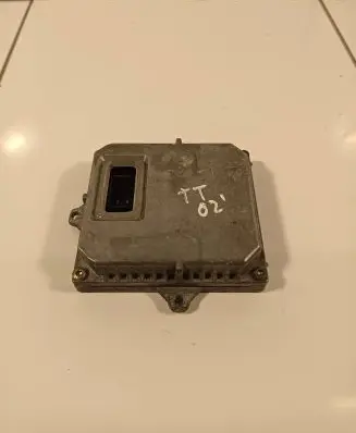 Audi TT Mk1 Xenon control unit/module 1307329066