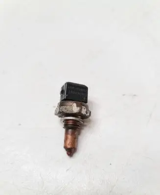 BMW 1 E81 E87 Coolant temperature sensor 1433076 PA66FGF30