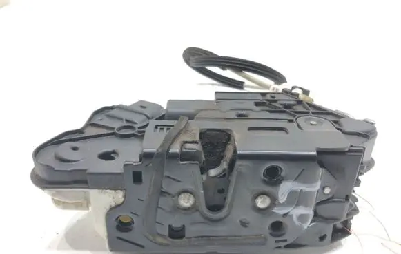 Seat Ibiza IV (6J,6P) Front door lock 5N1837015A