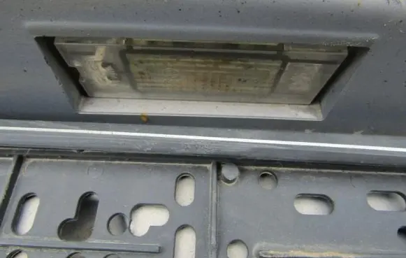 Renault Vel Satis Number plate light 