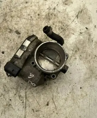 Skoda Octavia Mk1 (1U) Throttle valve 06a133062c