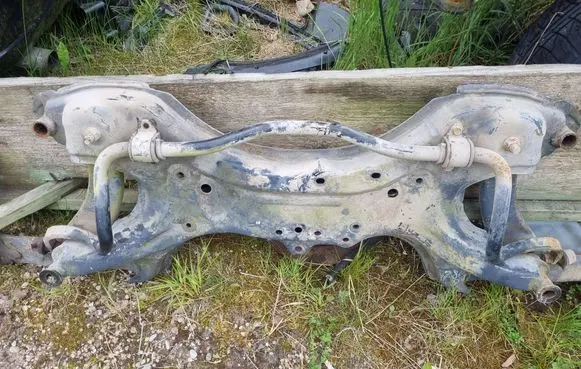Toyota Corolla Verso E121 Front subframe