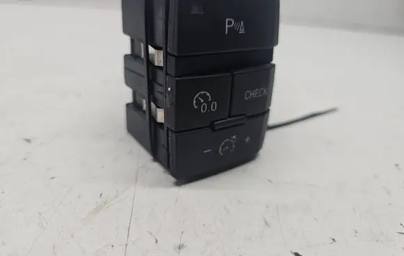Audi Q7 4L Parking (PDC) sensor switch 4L1927123A