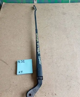 Chrysler Voyager Front wiper blade arm 162949