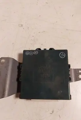 Lexus IS 220D-250-350 Power management control unit 8967053030