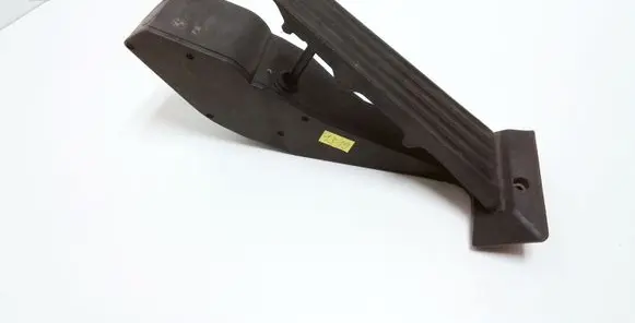 BMW 5 E60 E61 Accelerator throttle pedal 6772645