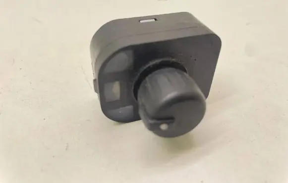 Audi A4 S4 B6 8E 8H Wing mirror switch 8E0959565