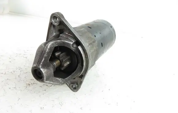 Opel Corsa C Starter motor 