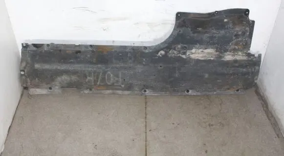 BMW 5 GT F07 Center/middle under tray cover 7193498