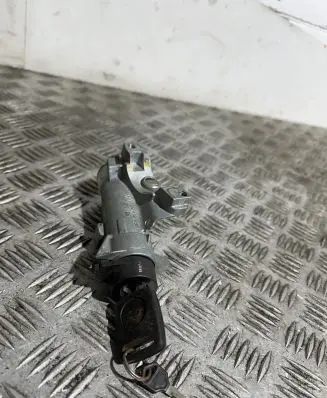 Audi A6 S6 C4 4A Ignition lock 1J0419959