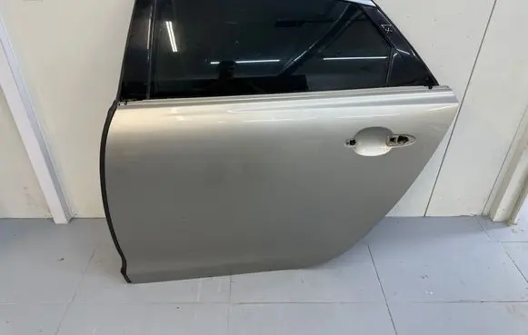 Rear door