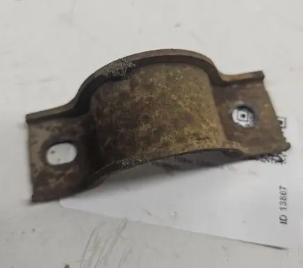 Mitsubishi Pajero Sway bar bush bracket, front 