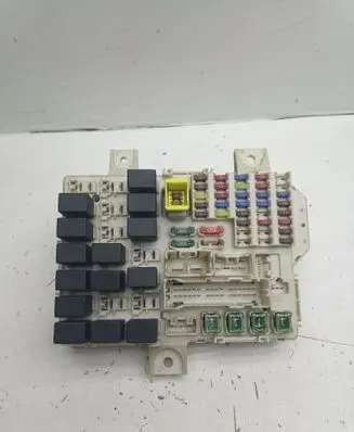 Mitsubishi Colt Fuse module MN108319 8637A171 5WK45103I
